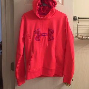 Under Armour hoodie size medium